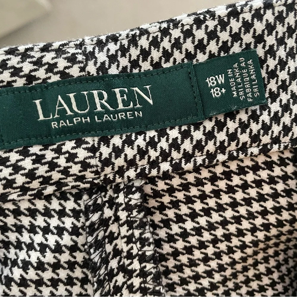 Ralph Lauren Black and White Houndstooth Dress Pants with Tailored Fit - Picture 4 of 4